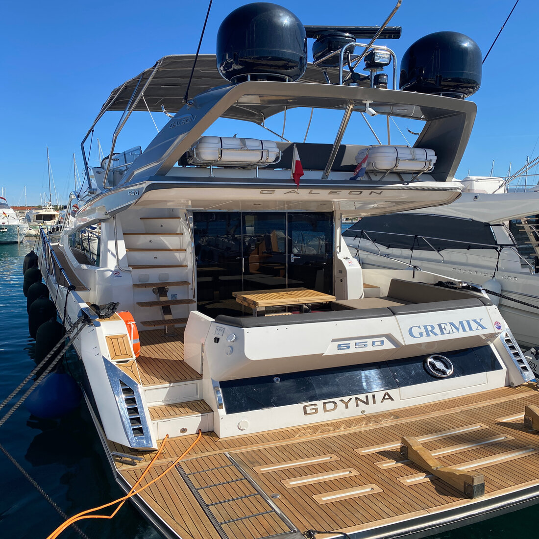 Galeon 550 Fly — photo 5