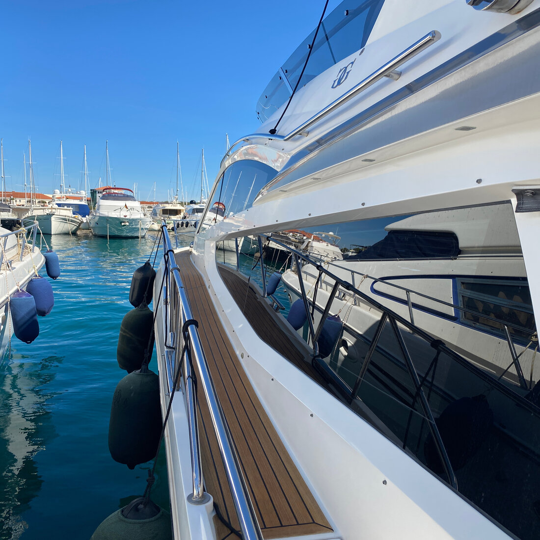 Galeon 550 Fly — photo 7