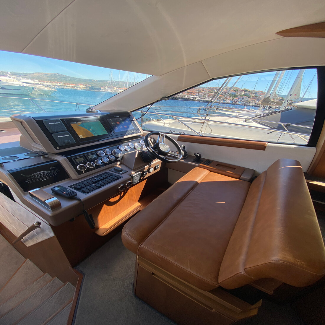 Galeon 550 Fly — photo 20
