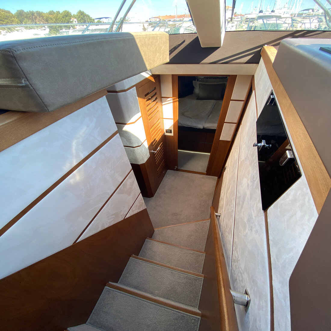 Galeon 550 Fly — photo 22