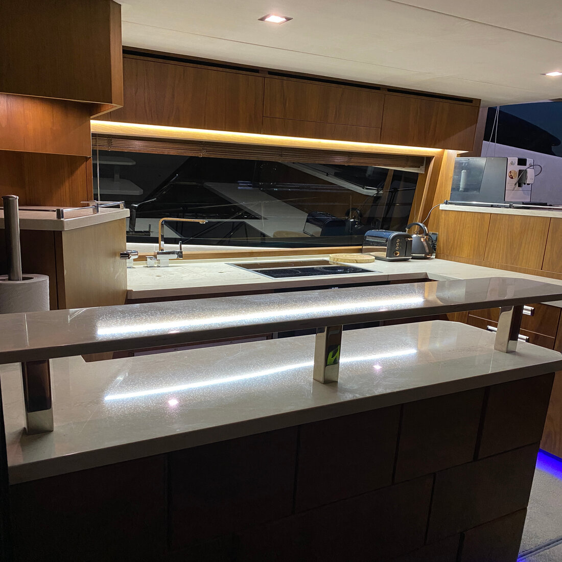 Galeon 550 Fly — photo 25