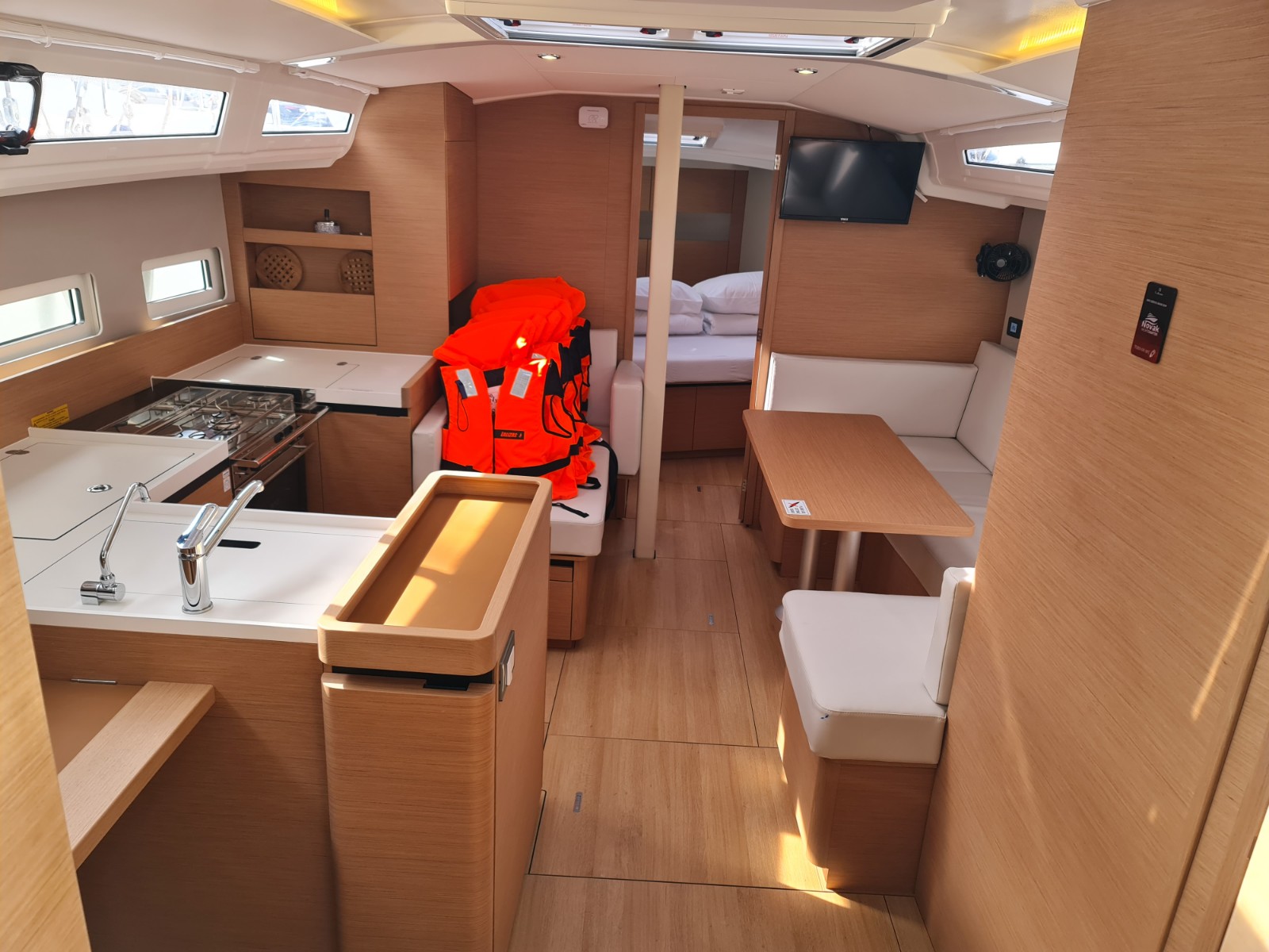 Sun Odyssey 410 - 3 cab. — photo 7