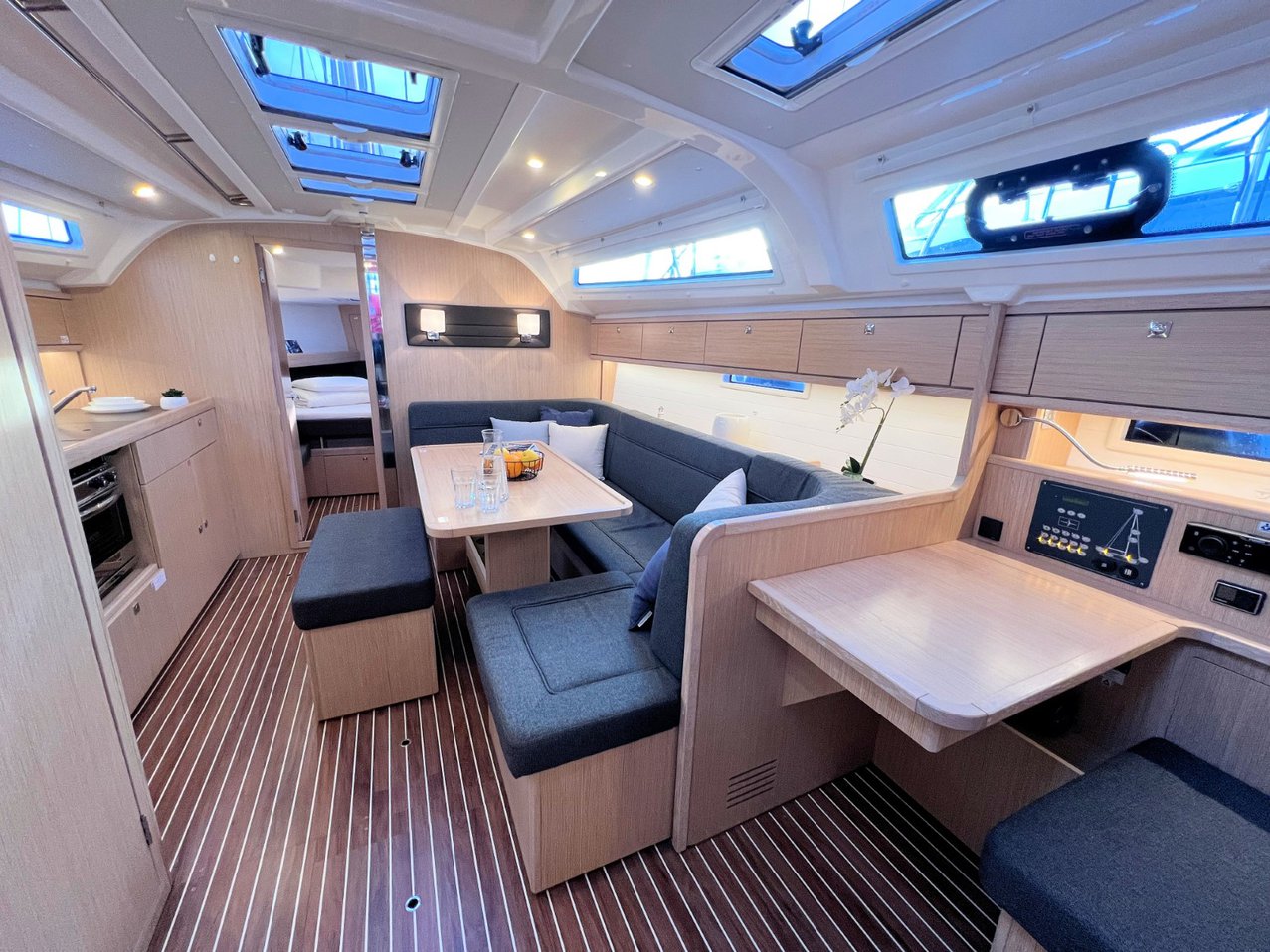 Bavaria Cruiser 41 - 3 cab. — photo 18