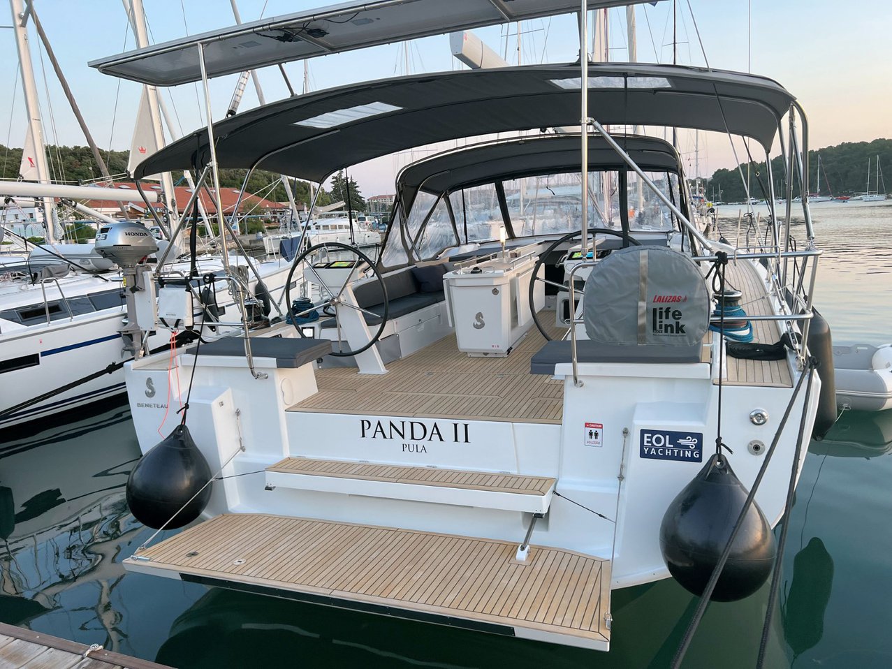 Oceanis 51.1 — photo 8