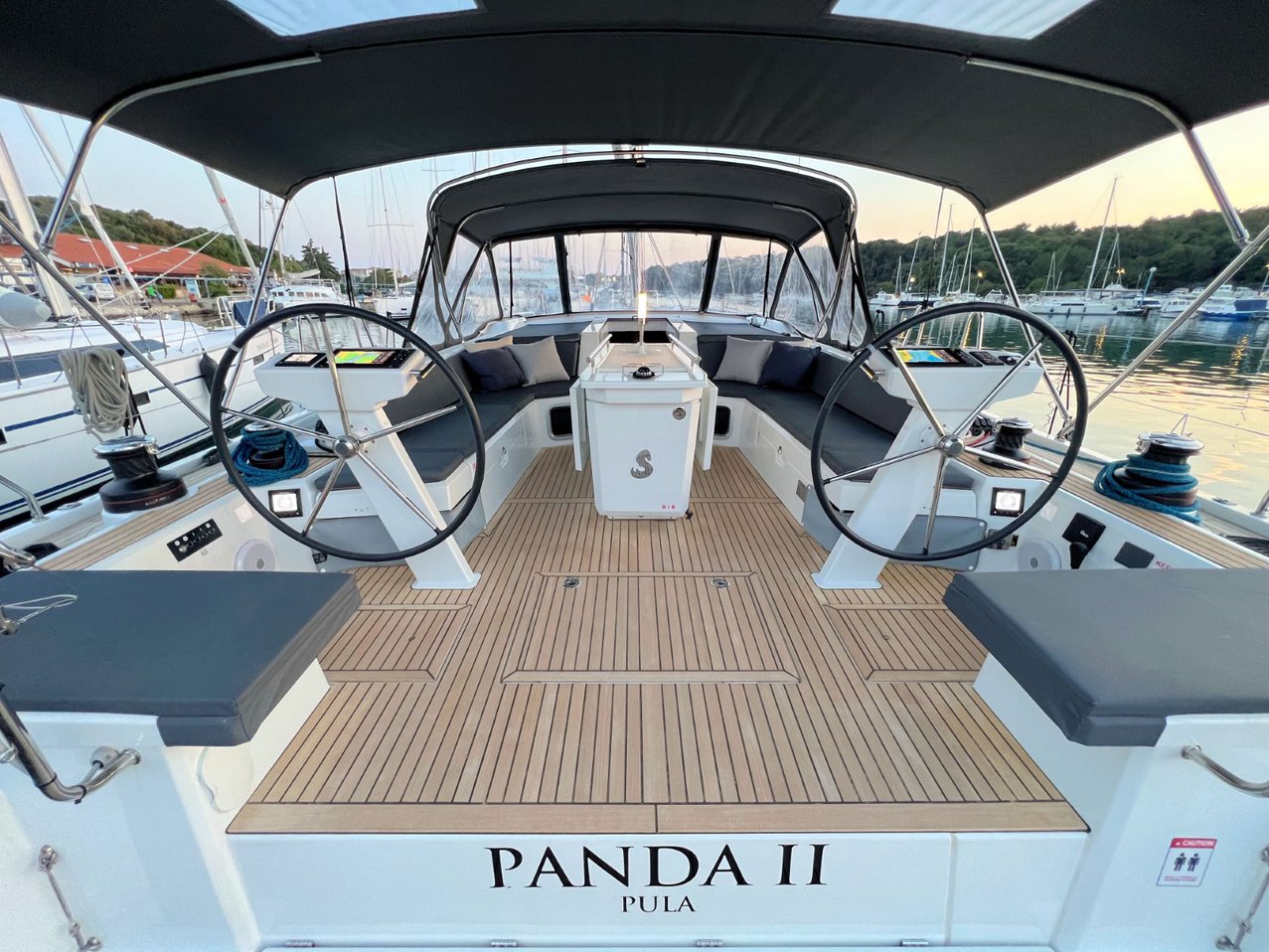 Oceanis 51.1 — photo 14