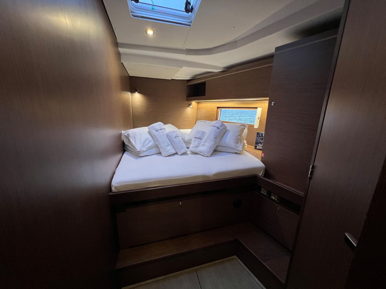 Oceanis 51.1 — photo 39