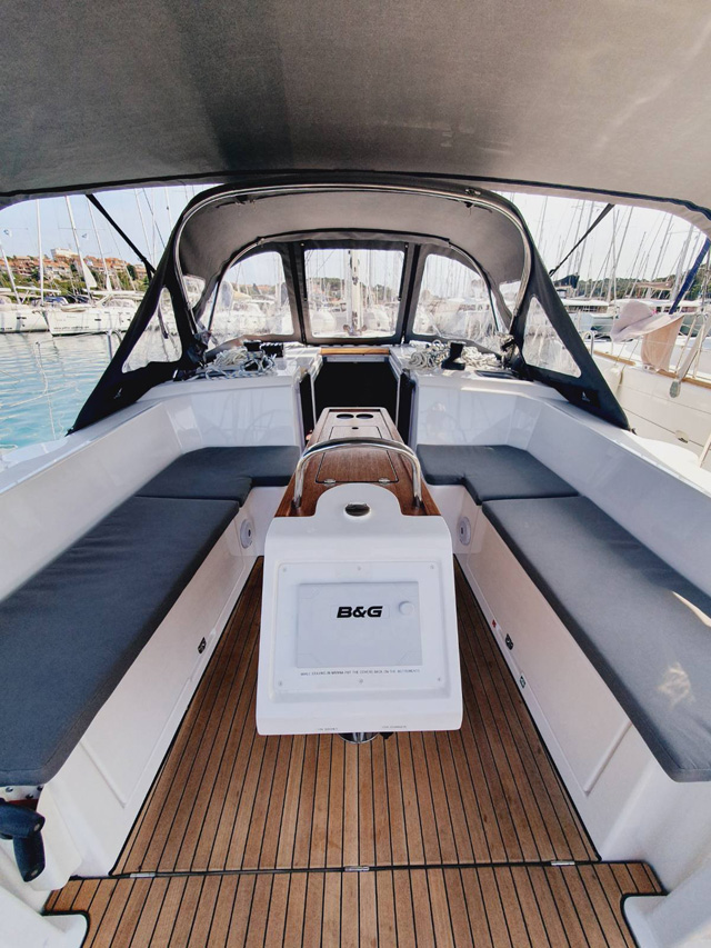 Bavaria C38 — photo 7