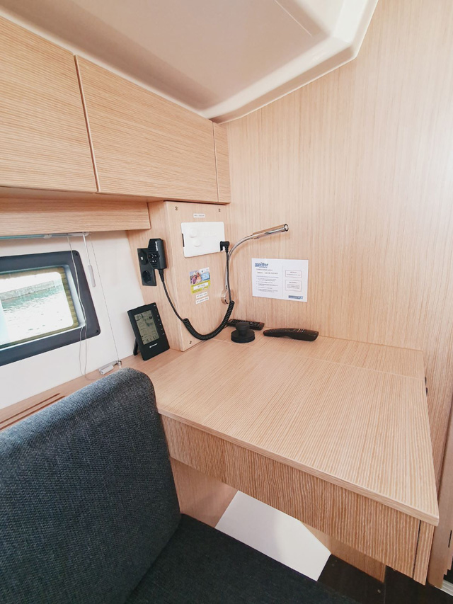 Bavaria C38 — photo 11