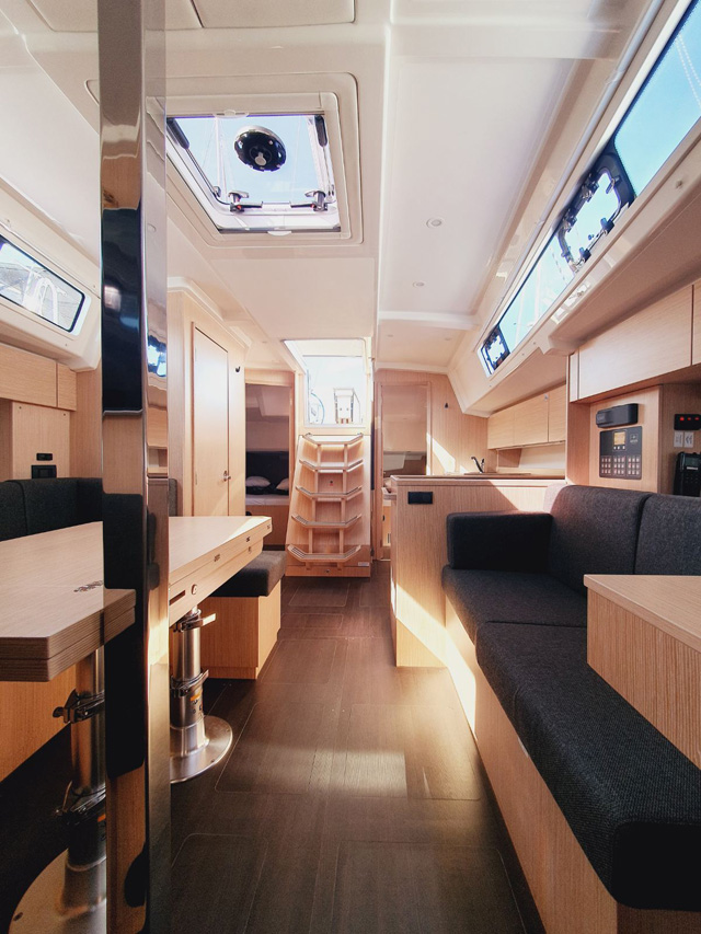 Bavaria C38 — photo 13