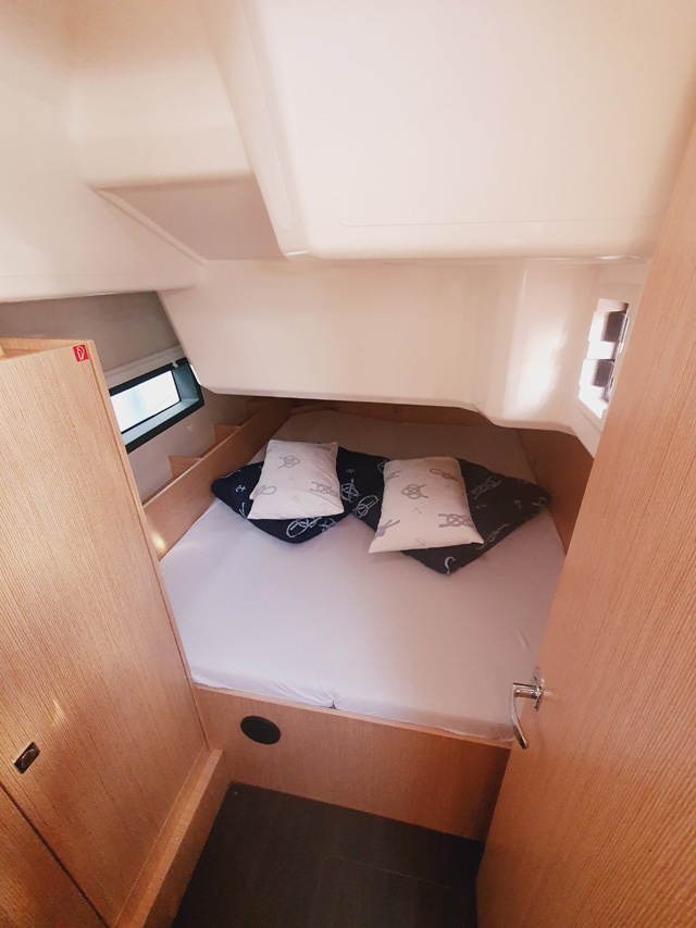 Bavaria C38 — photo 15