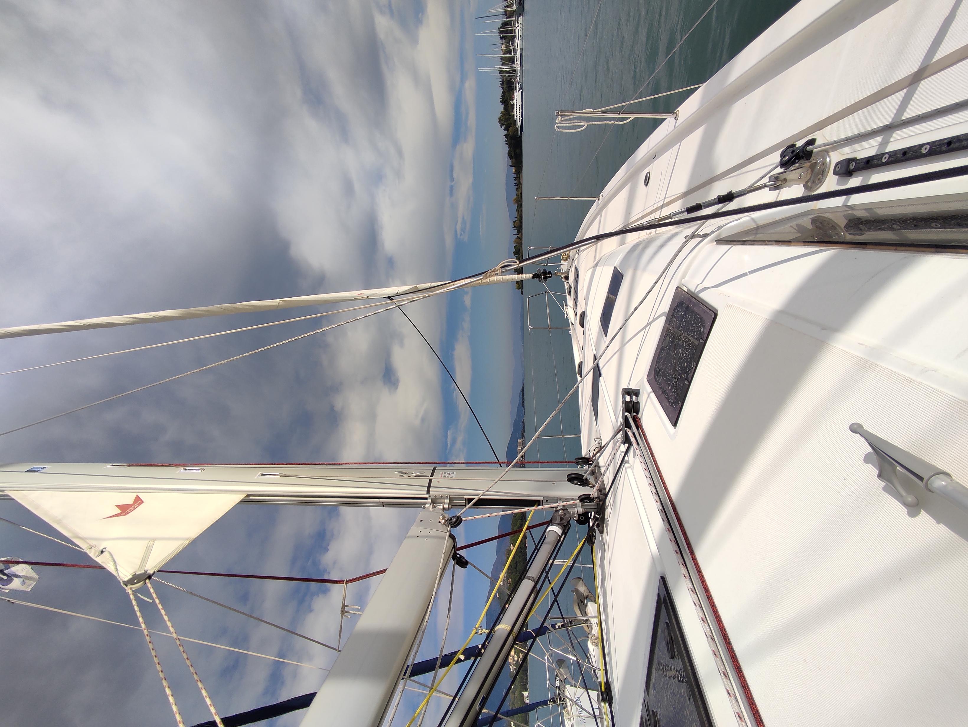 Sun Odyssey 490 - 5 + 1 cab. — photo 4