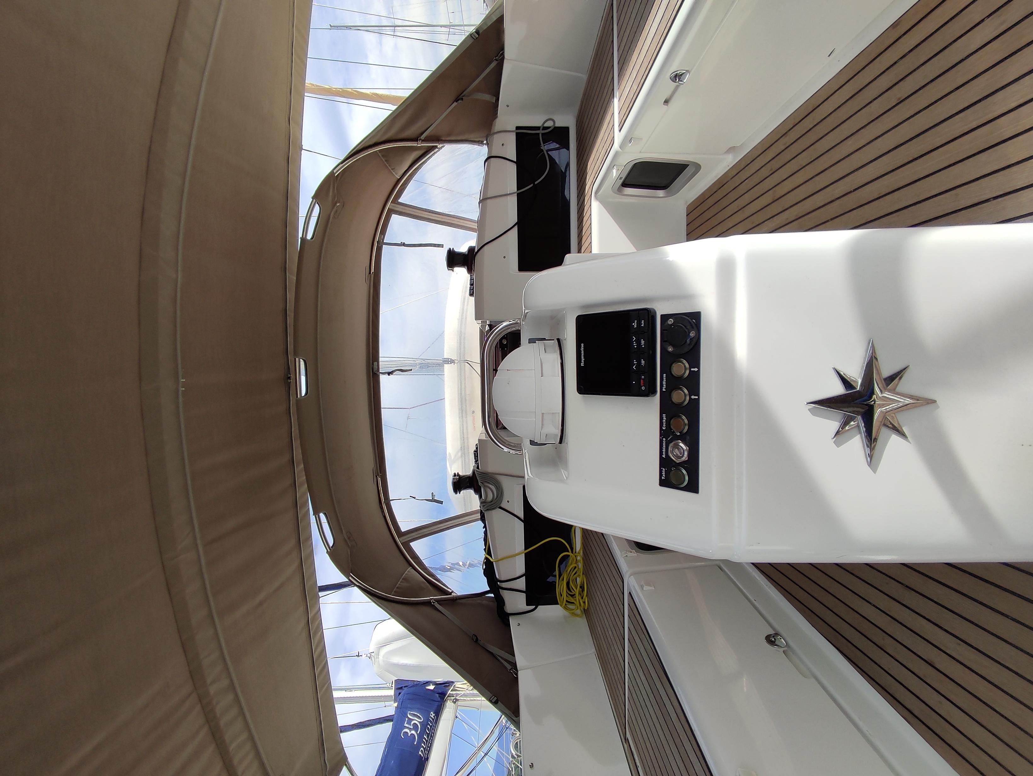 Sun Odyssey 490 - 5 + 1 cab. — photo 7