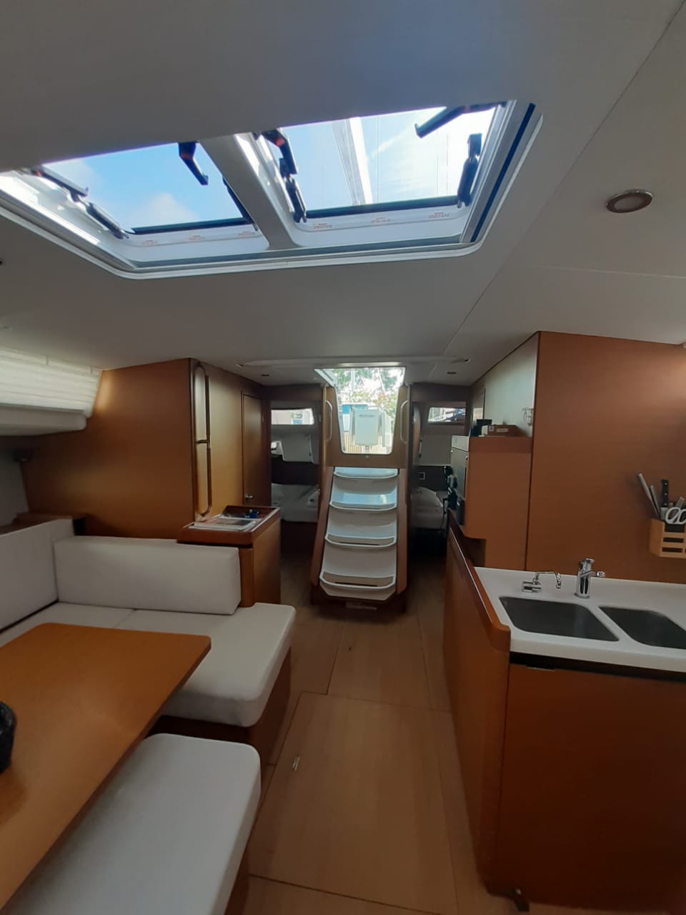Sun Odyssey 490 - 5 + 1 cab. — photo 14
