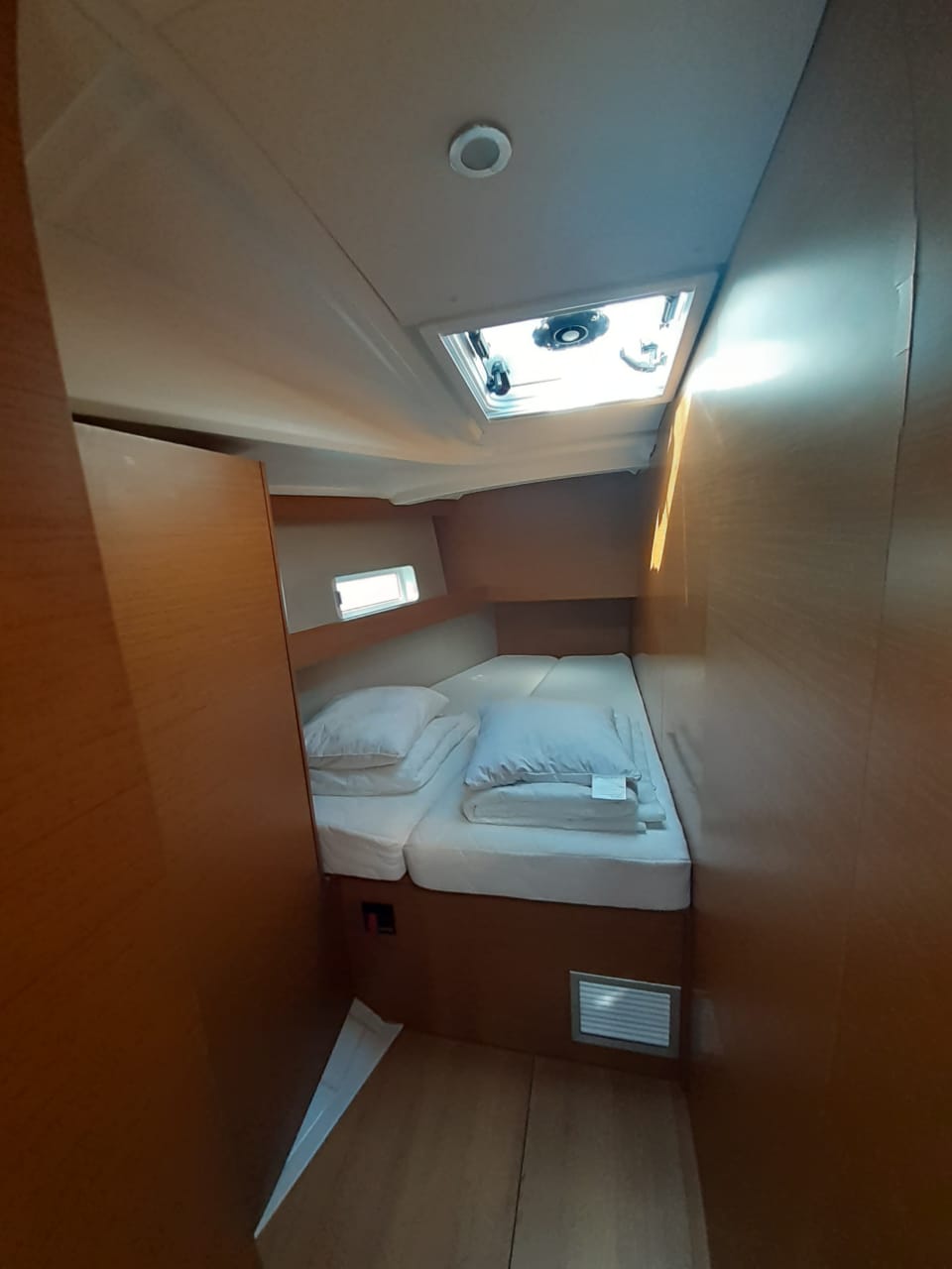 Sun Odyssey 490 - 5 + 1 cab. — photo 16
