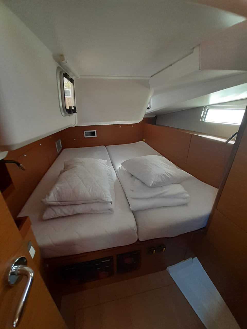 Sun Odyssey 490 - 5 + 1 cab. — photo 17