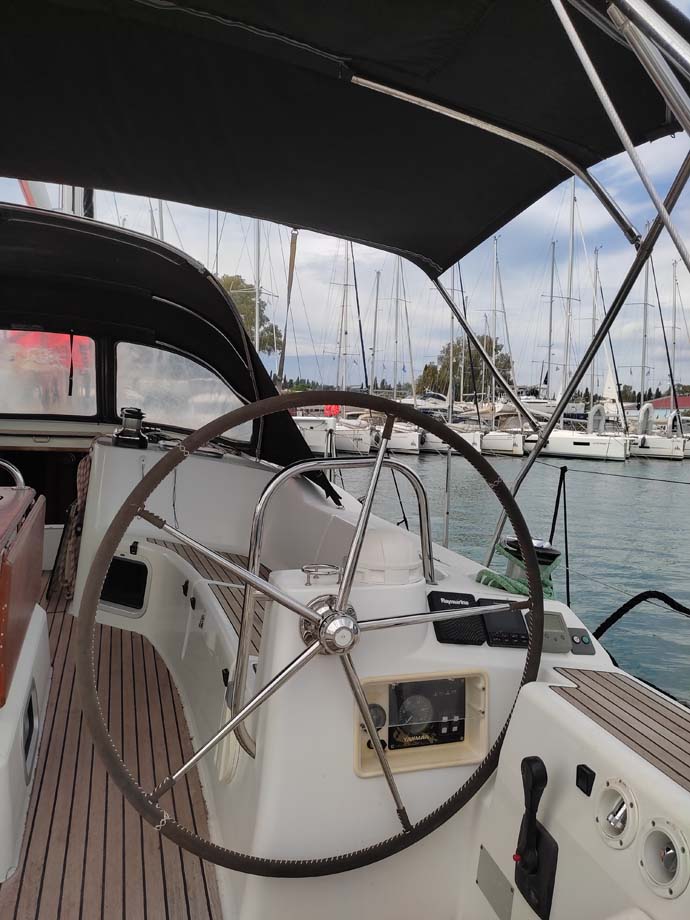 Sun Odyssey 44i - 3 cab. — photo 4