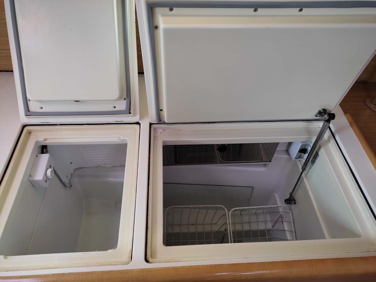 Sun Odyssey 44i - 3 cab. — photo 8