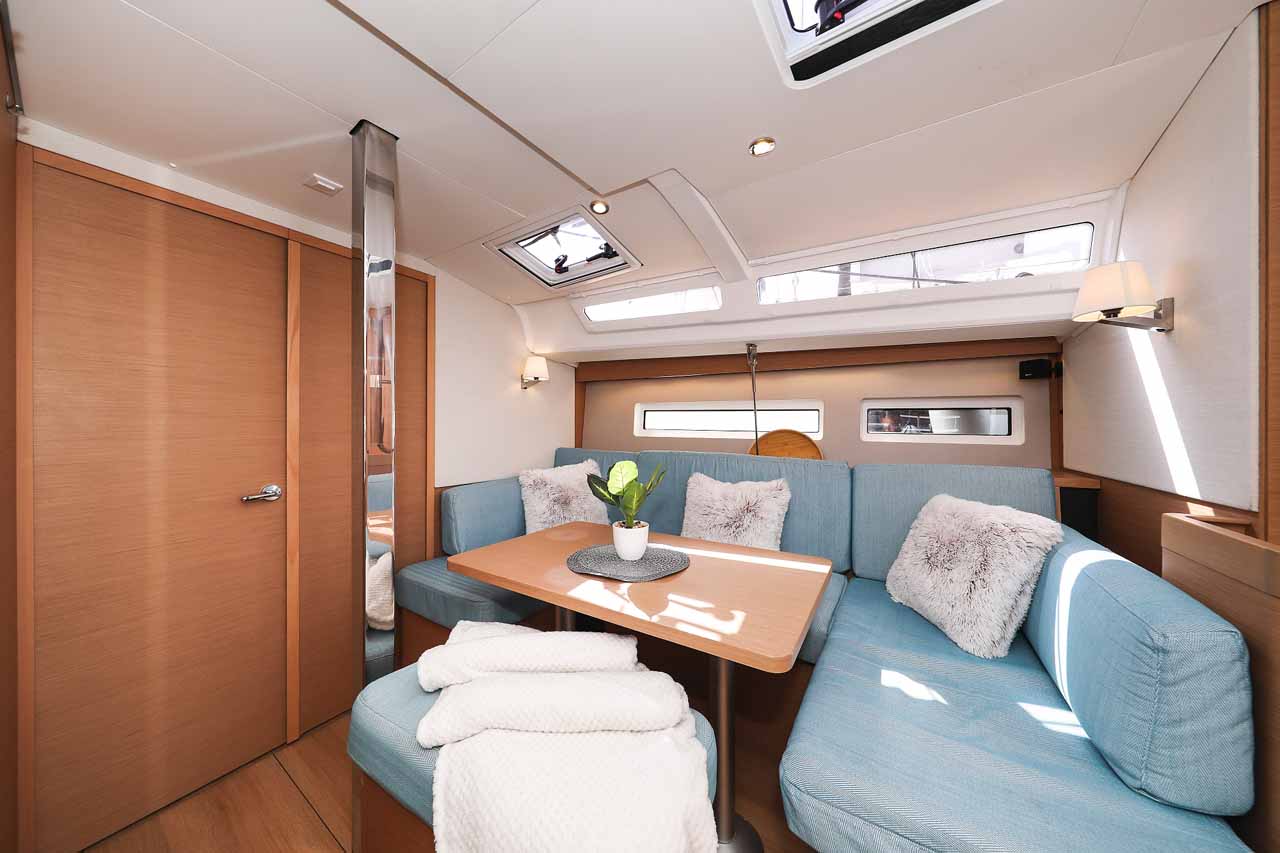 Sun Odyssey 440 - 3 cab. — photo 12