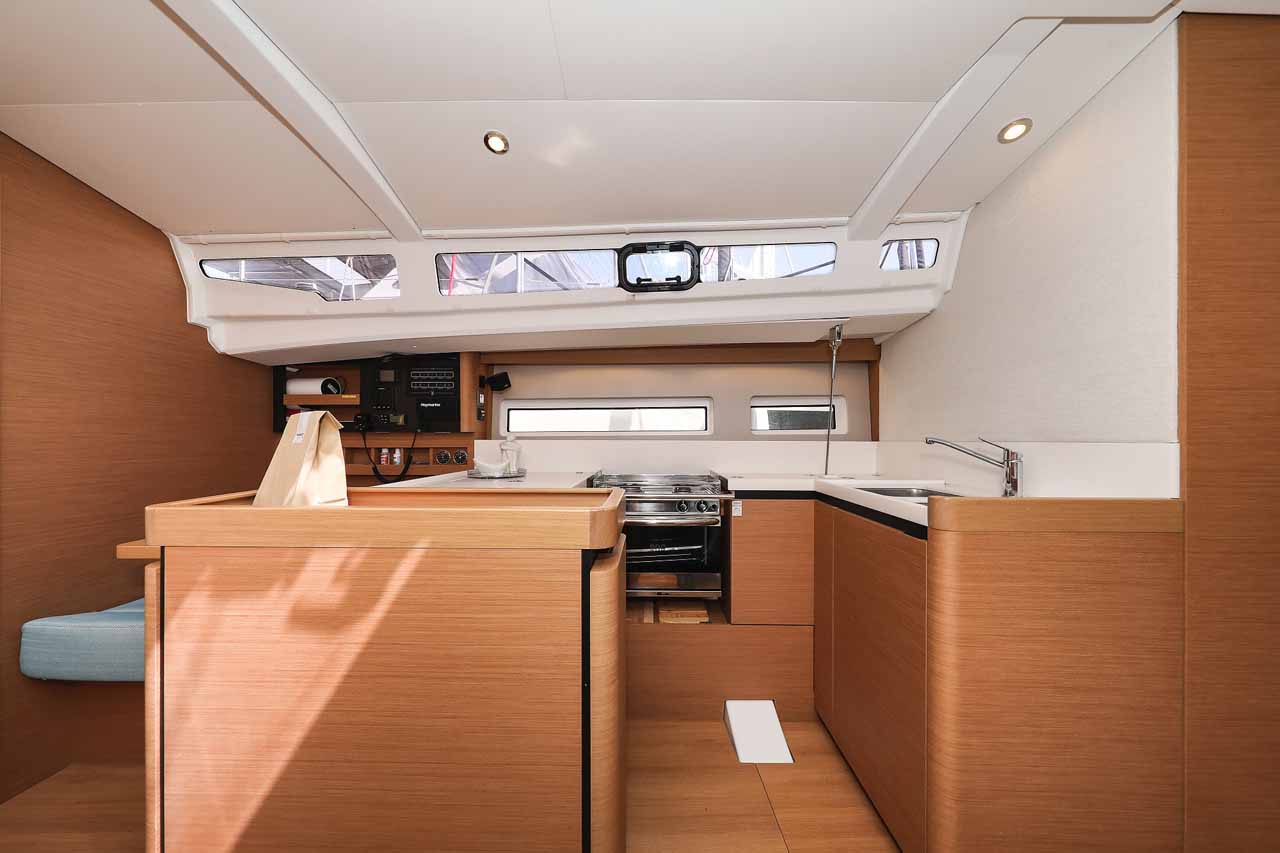 Sun Odyssey 440 - 3 cab. — photo 14