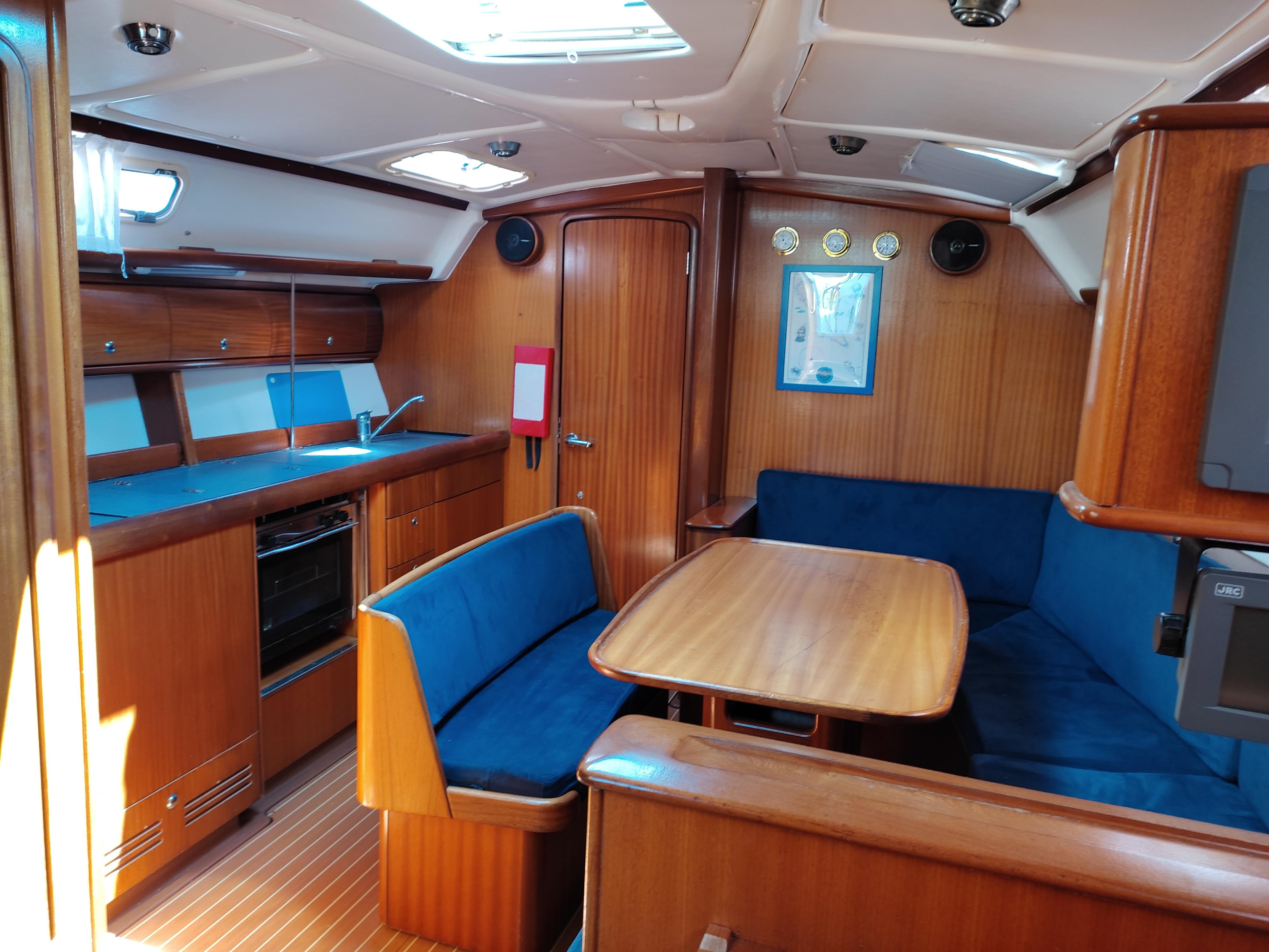 Bavaria 41 — photo 7