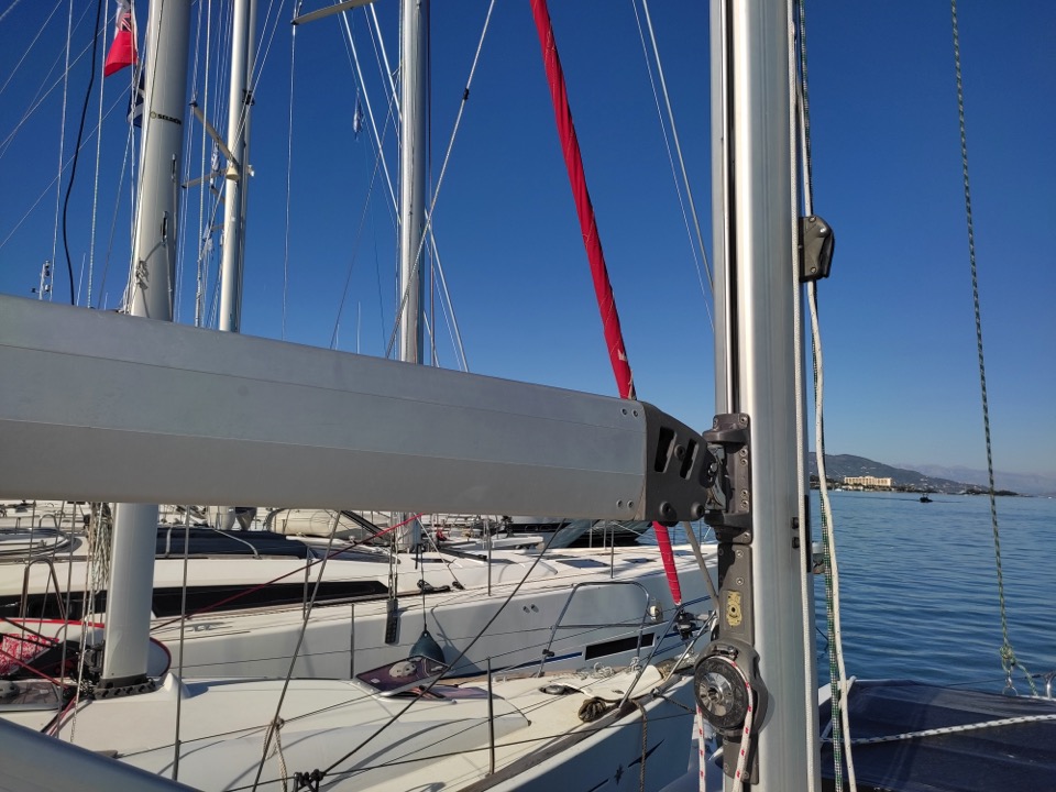 Bavaria 37 Cruiser — photo 18