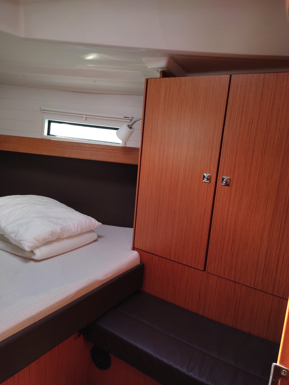 Bavaria 37 Cruiser — photo 9