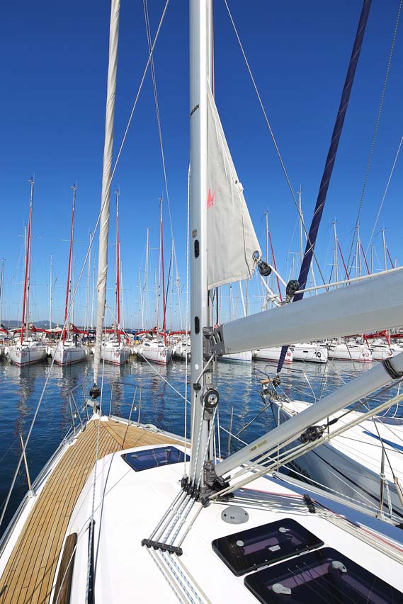 Bavaria Cruiser 37 - 3 cab. — photo 6