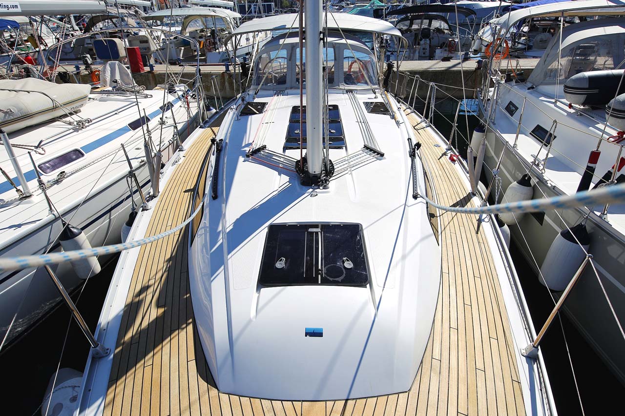 Bavaria Cruiser 37 - 3 cab. — photo 8