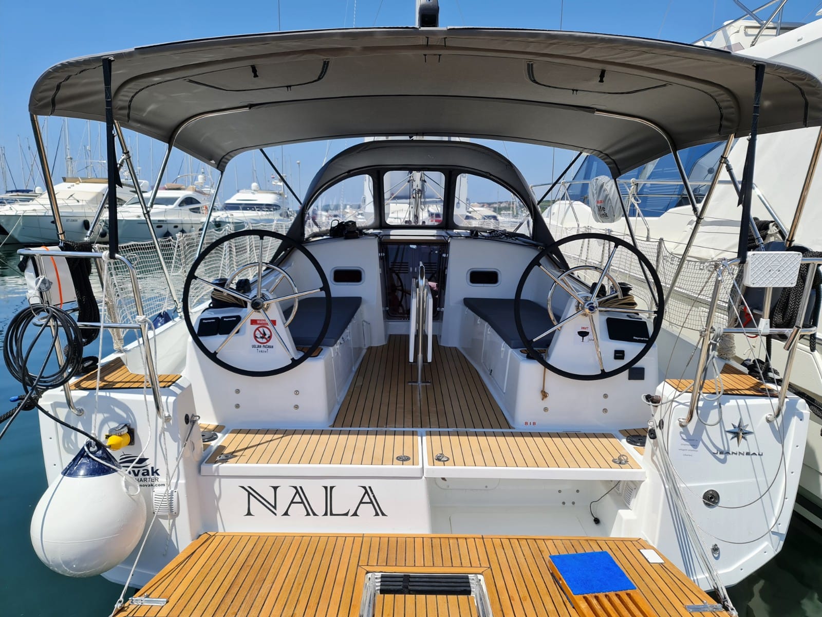 Sun Odyssey 380 - 3 cab. — photo 1