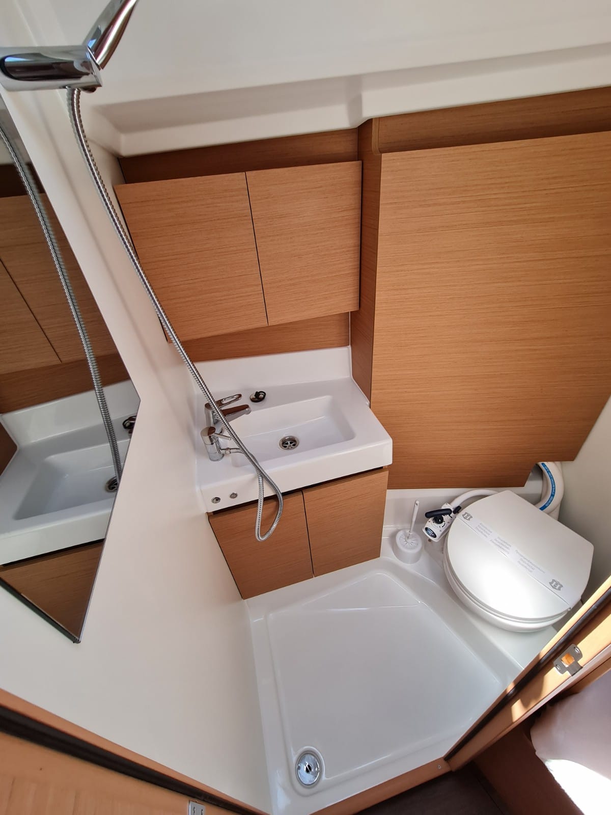 Sun Odyssey 380 - 3 cab. — photo 23