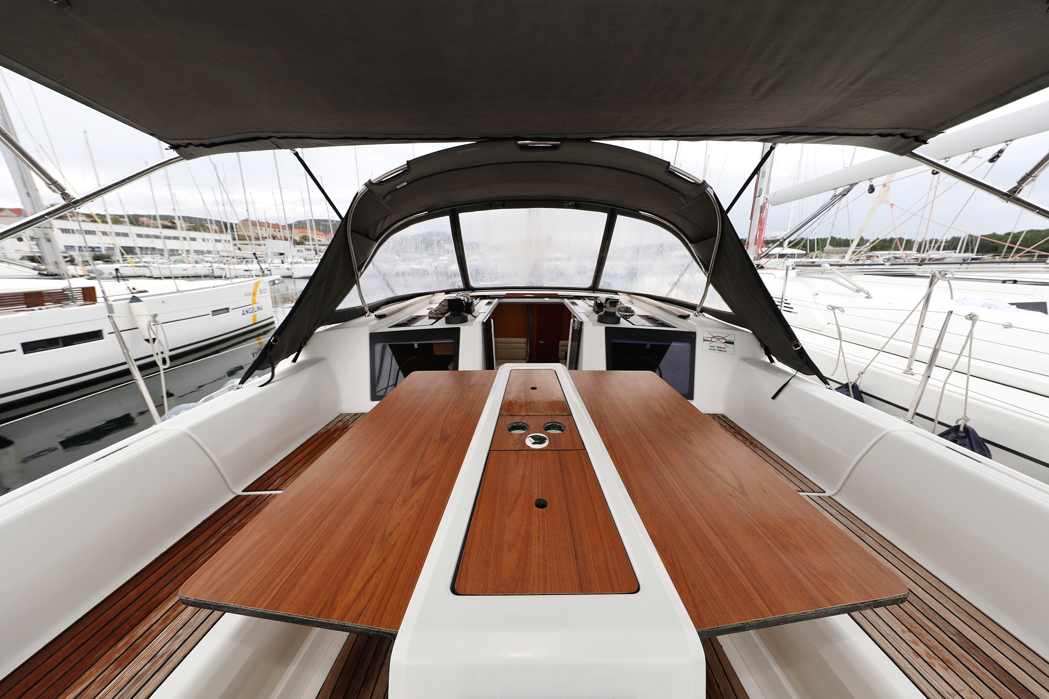 Dufour 412 GL — photo 29