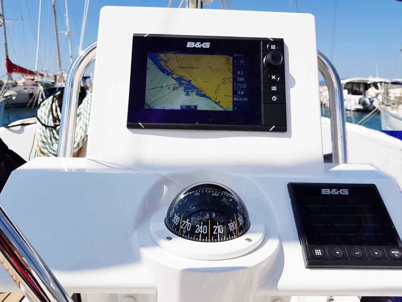 Oceanis 31 — photo 7