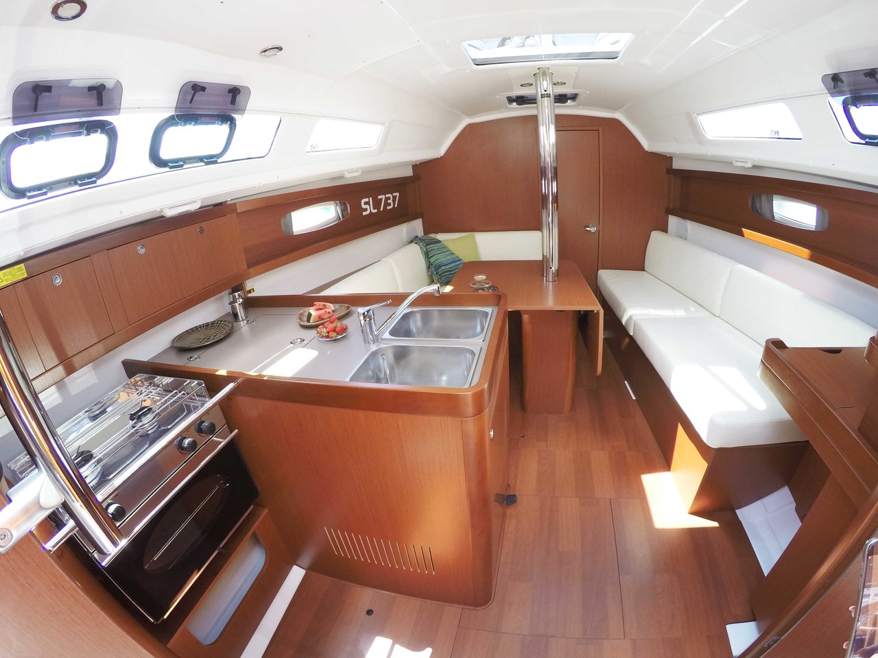 Oceanis 31 — photo 12