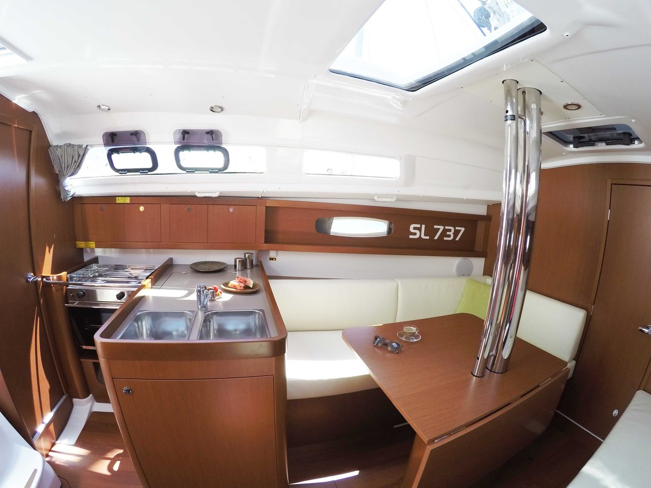 Oceanis 31 — photo 13