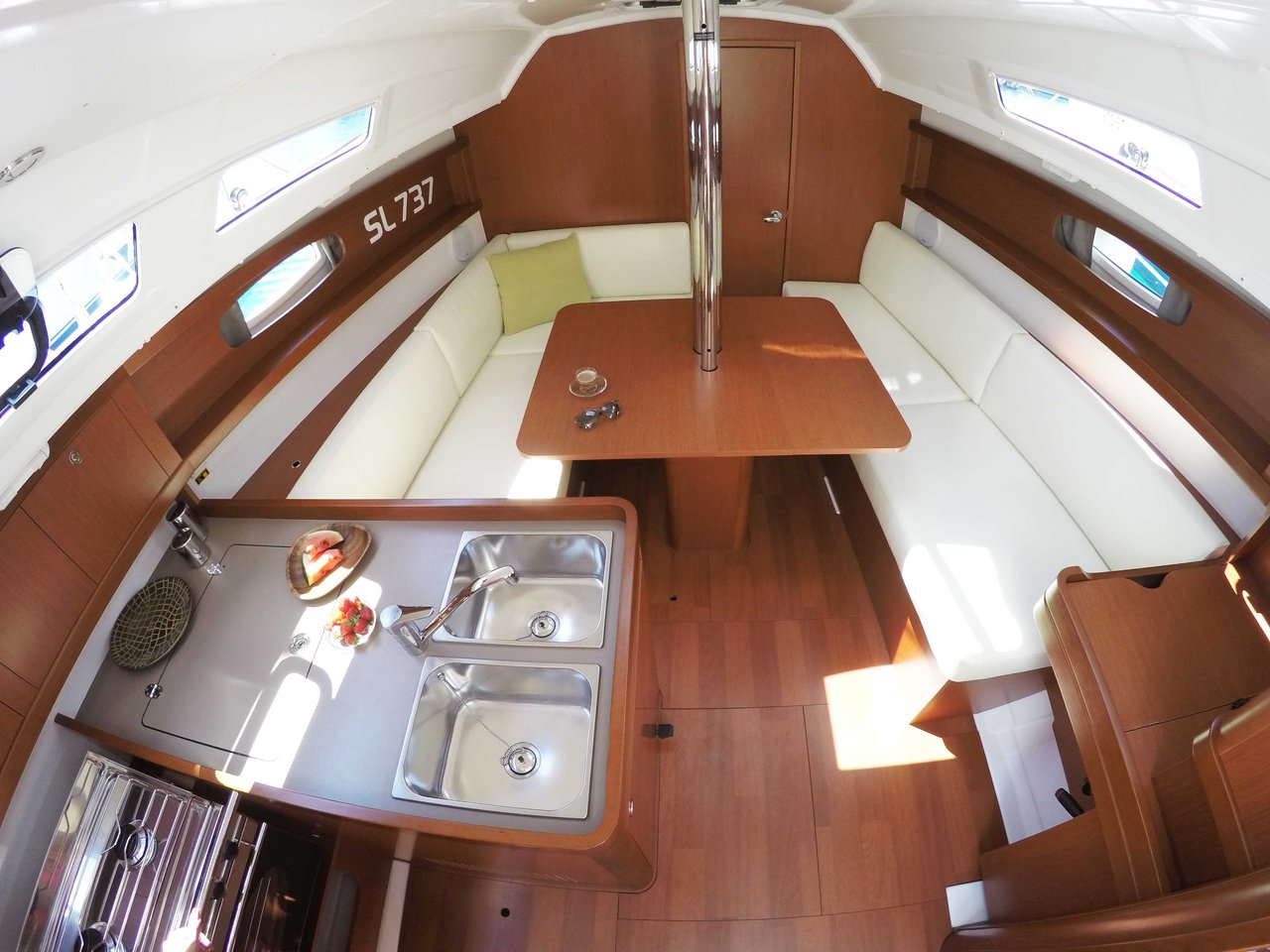 Oceanis 31 — photo 15