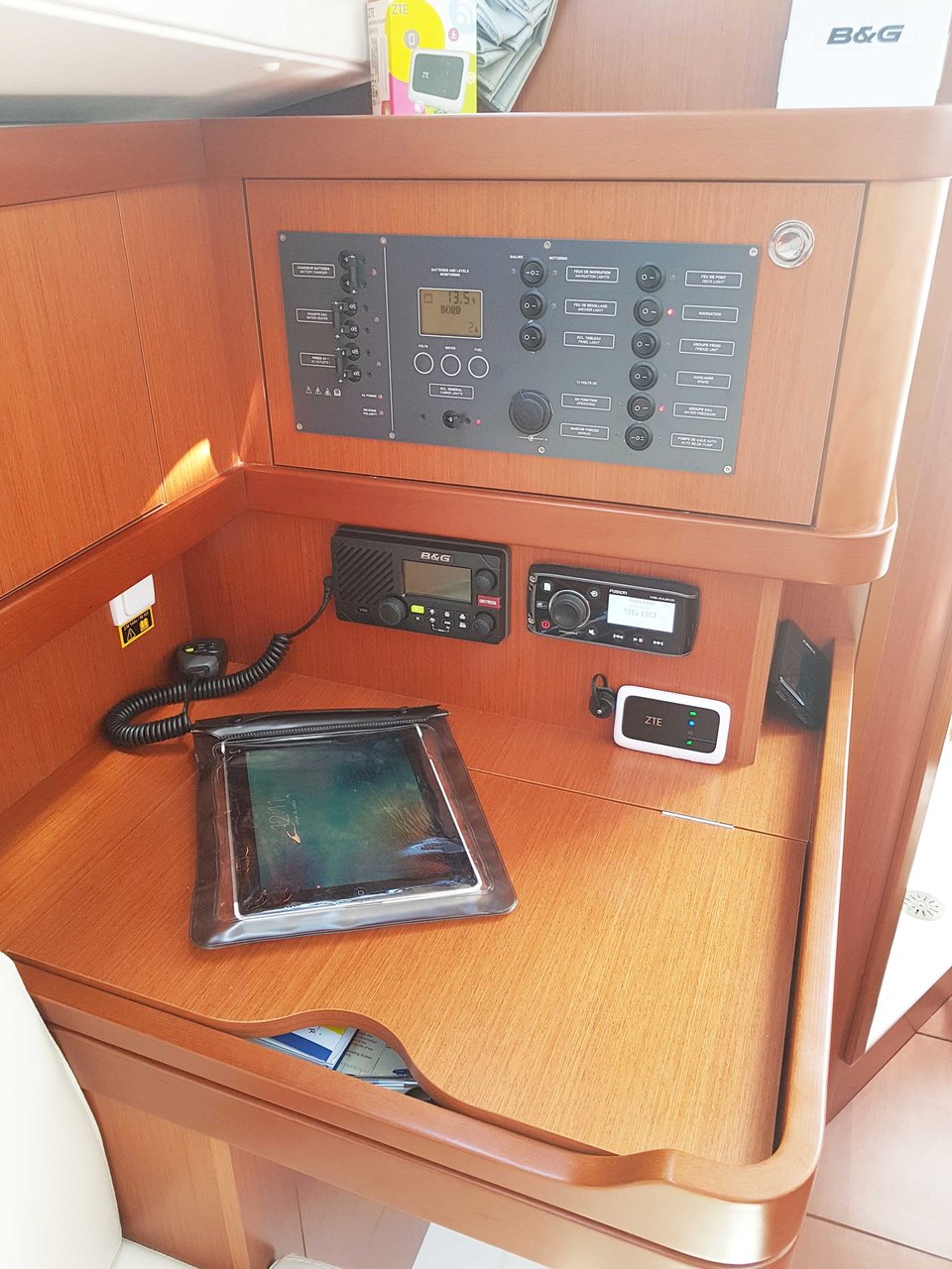 Oceanis 31 — photo 16