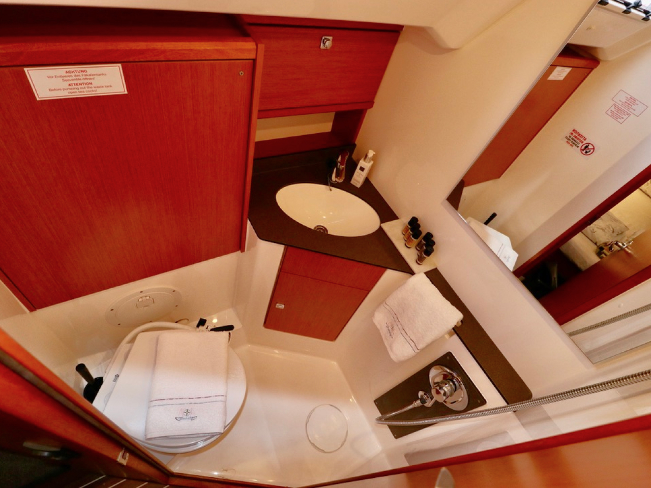 Bavaria C50 Holiday - 5 cab. — photo 6