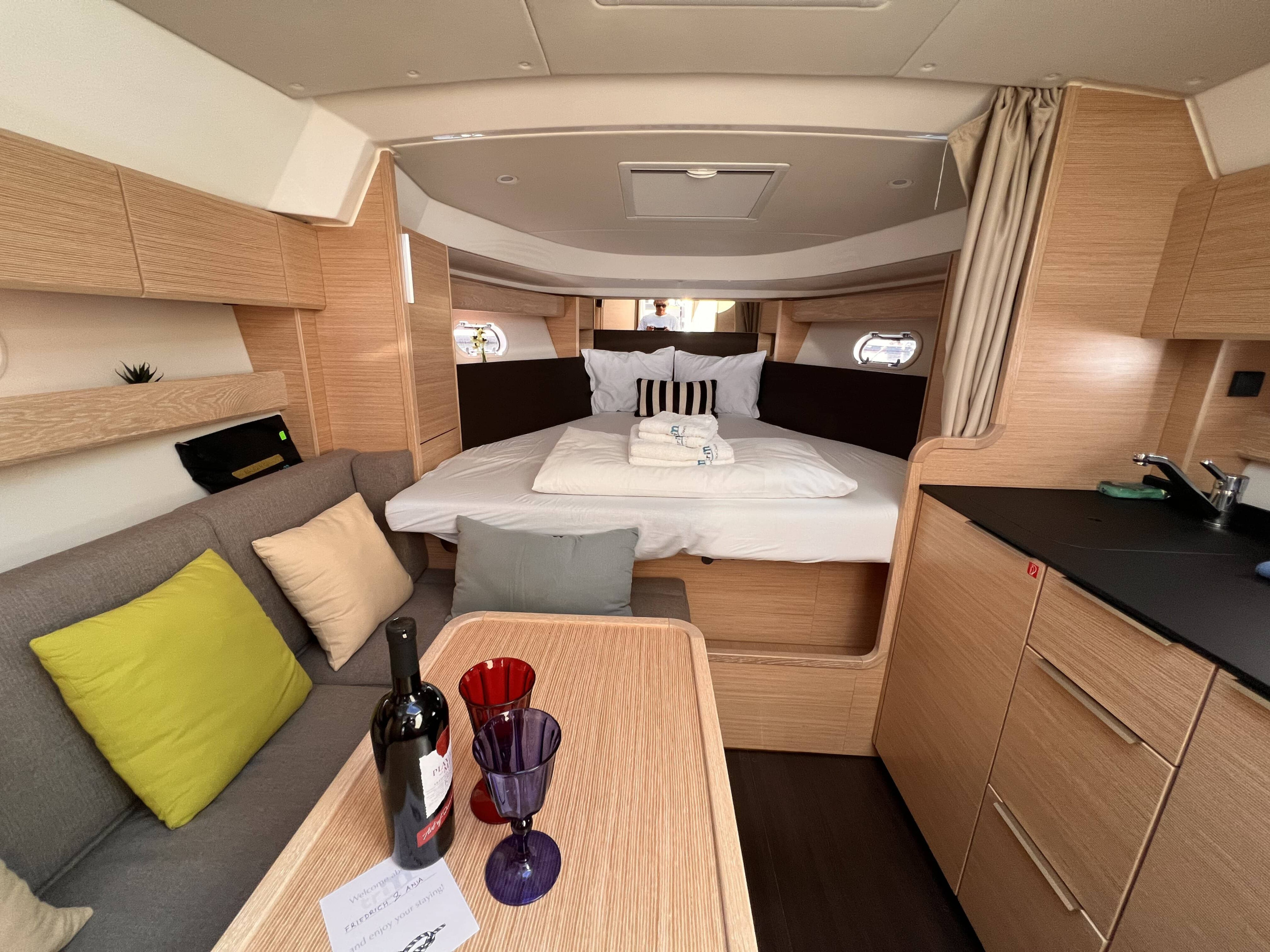 Bavaria 33 Sport HT — photo 9