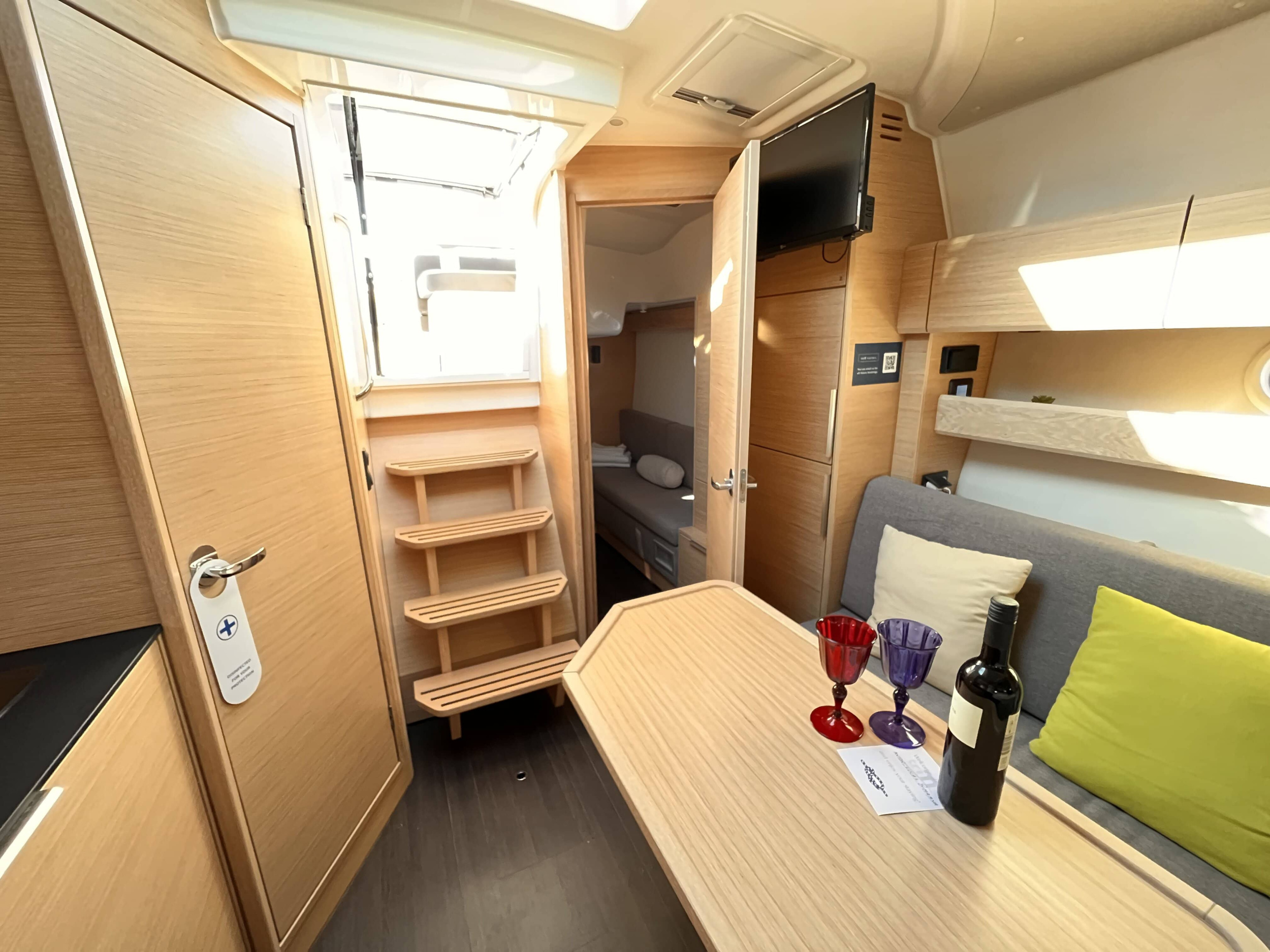 Bavaria 33 Sport HT — photo 12