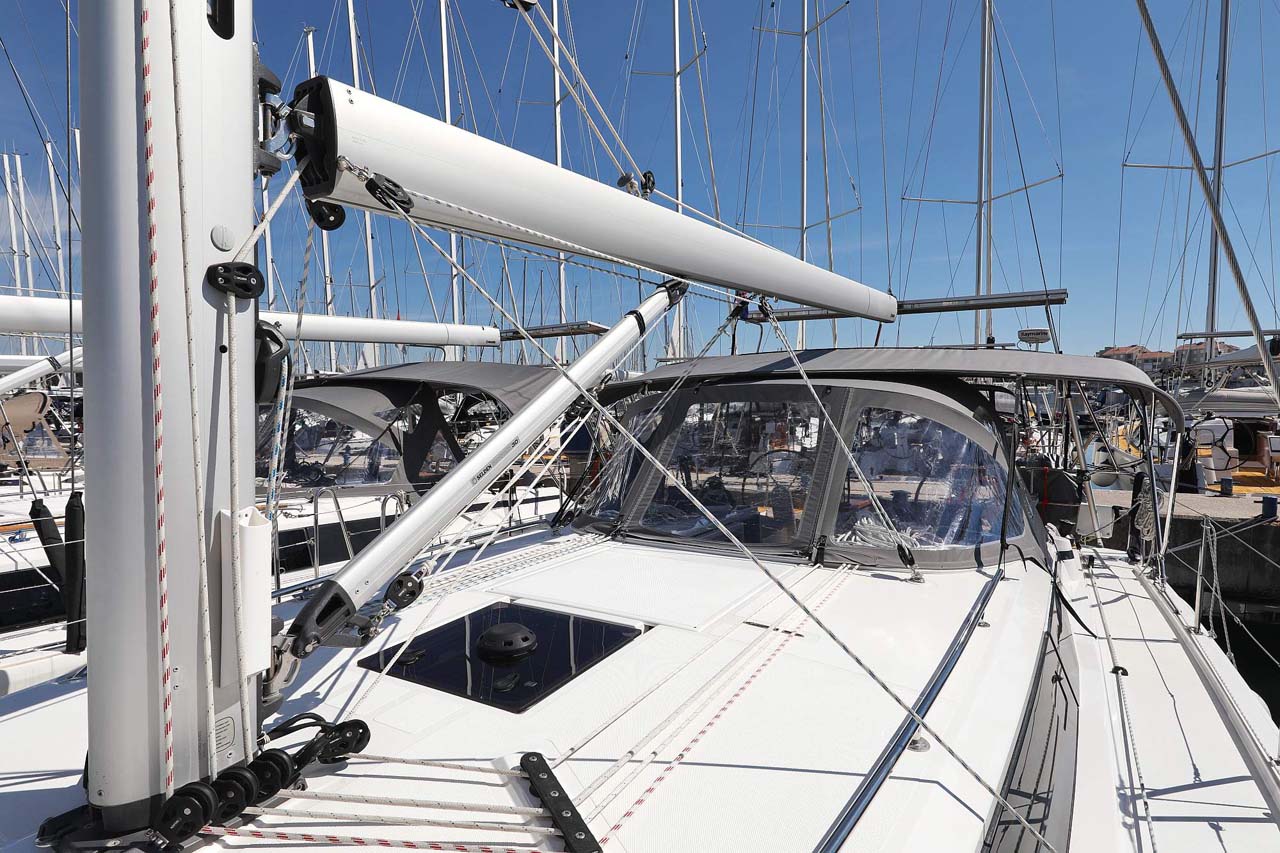 Bavaria C42 Style — photo 5