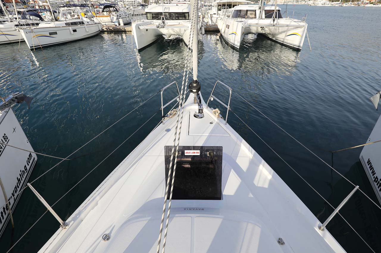 Bavaria C38 Style — photo 16