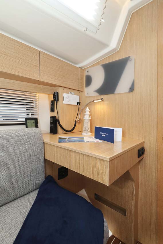 Bavaria C38 Style — photo 27