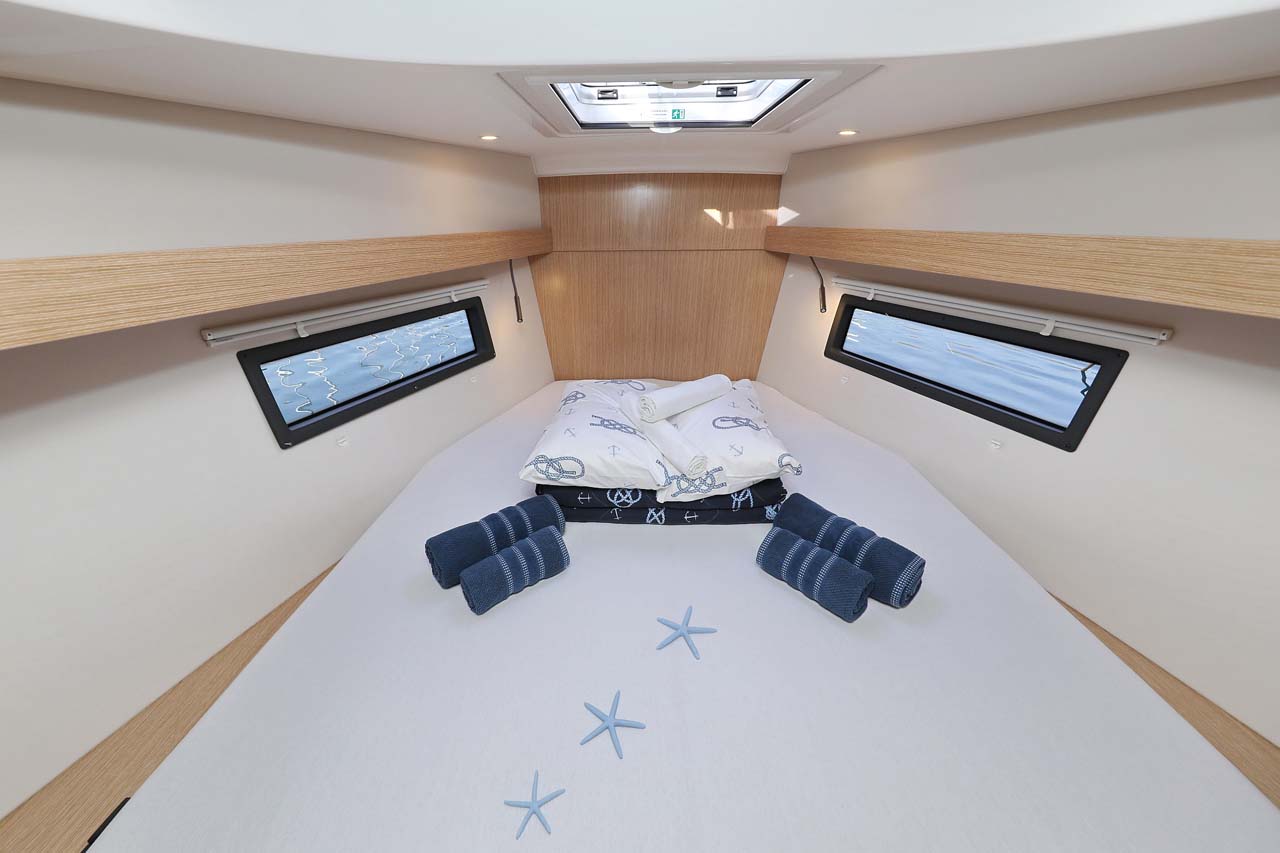 Bavaria C38 Style — photo 5