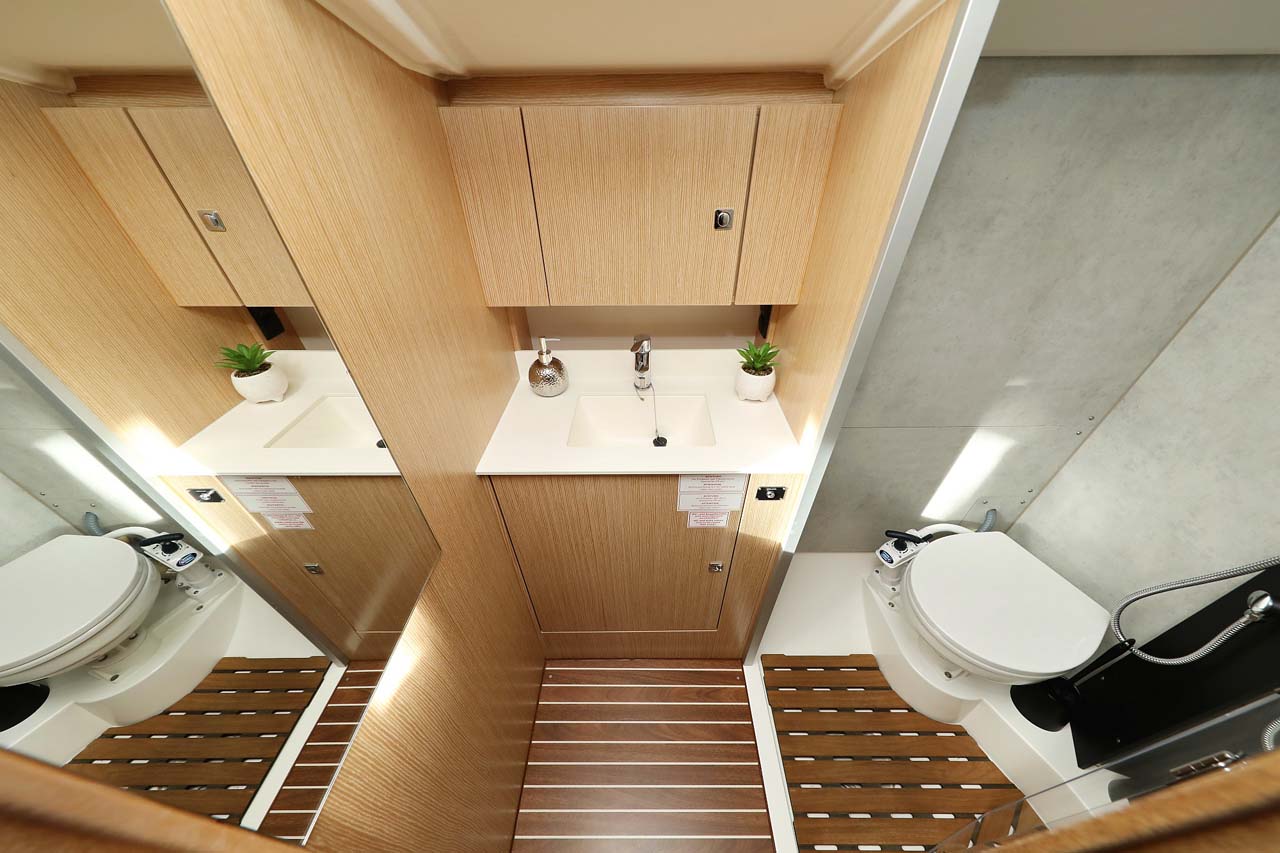 Bavaria C38 Style — photo 10