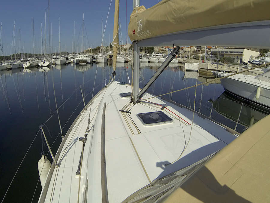 Dufour 335 GL — photo 11