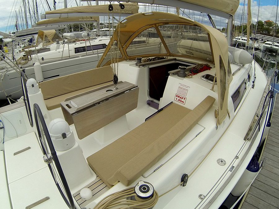 Dufour 335 GL — photo 13
