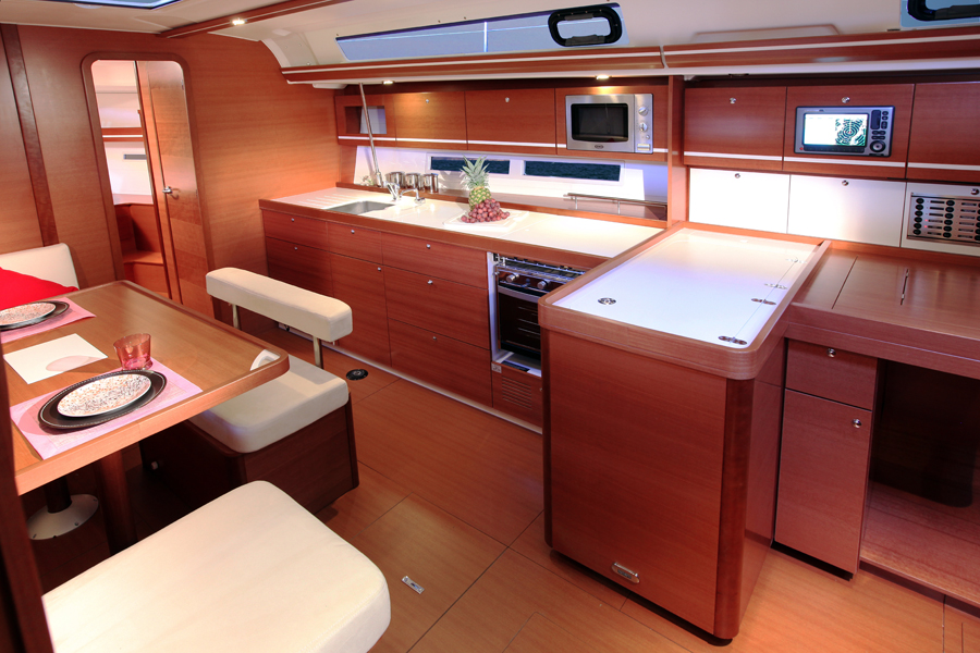 Dufour 335 GL — photo 23