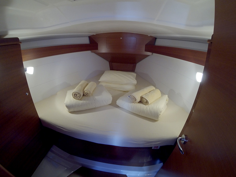 Dufour 335 GL — photo 31