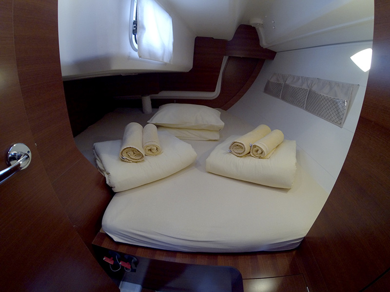 Dufour 335 GL — photo 32