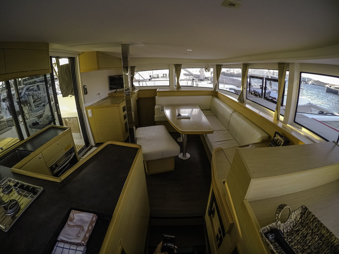 Lagoon 42 - 4 + 2 cab. — photo 9